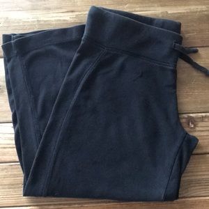 ALO yoga pants Solid Black Air.Land.Ocean.